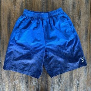 TYR Men's Blue Athletic Lined Shorts with pockets Size M
